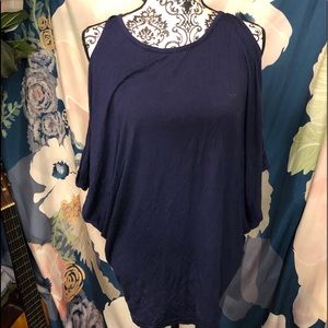 Cold shoulder batwing top - NWT